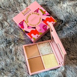 KNDR BEAUTY - Kinder Glow Highlighting Palette NIB